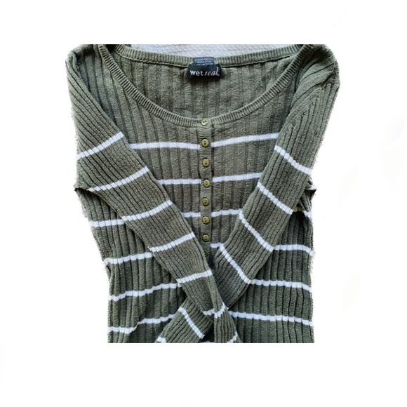 Wet Seal Tops - 🍁WET SEAL Green & White long sleeve shirt